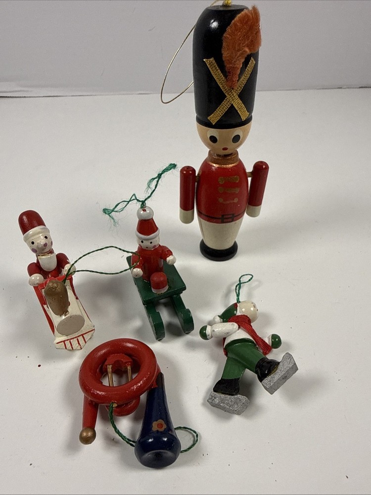 VINTAGE WOODEN CHRISTMAS ORNAMENTS LOT OF  5 SOLDIER, Santa, Trumpet