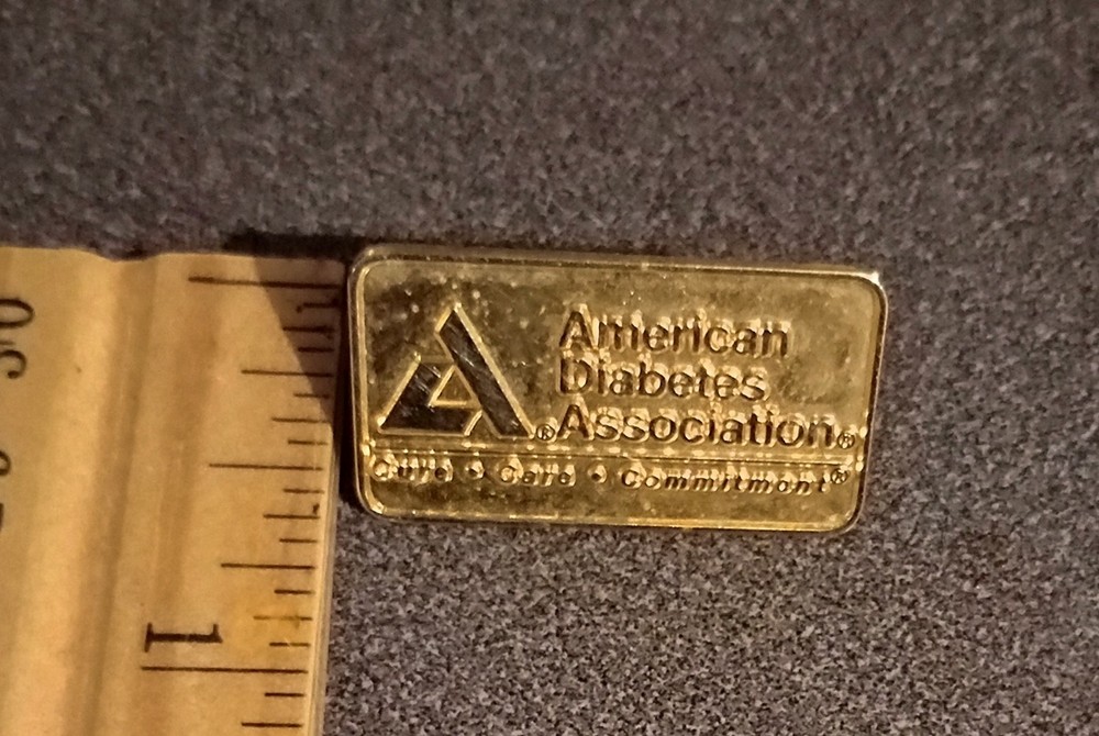AMERICAN Diabetes Association  Care Commitment Gold Tone ADS Vtg Lapel Pin