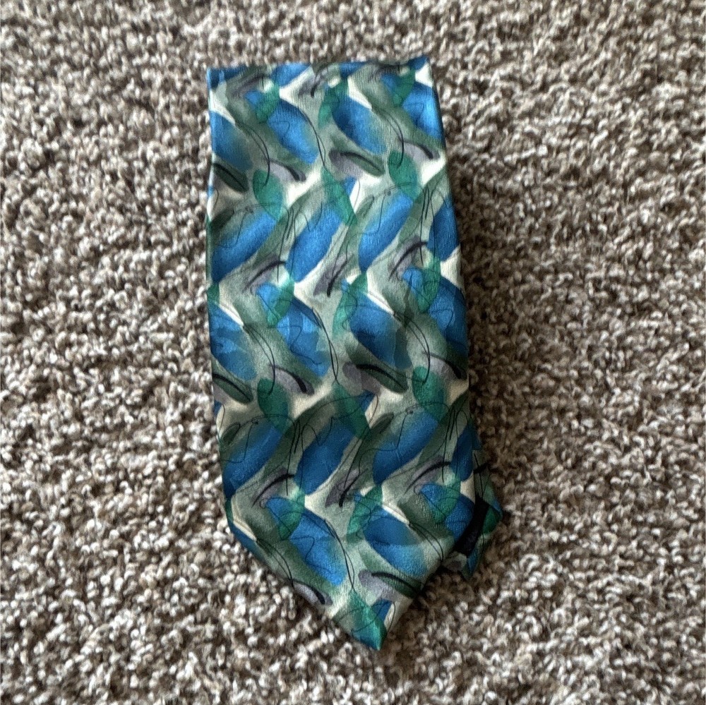 J. Garcia Men's Woven Silk Pointed Tie Blue Green Abstract Pattern Logo