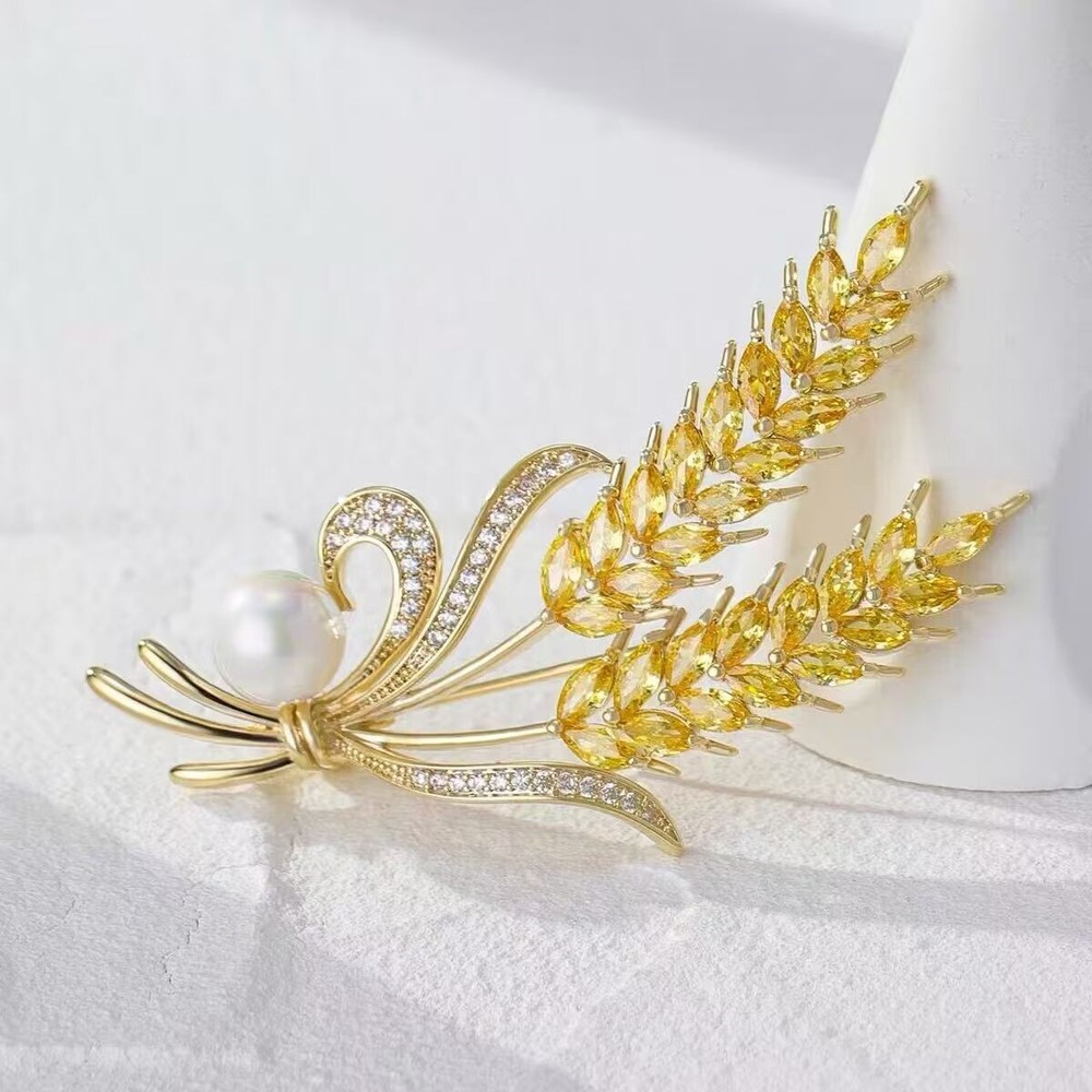Elegant wheat ear brooch adds unique charm and illuminates your outfit