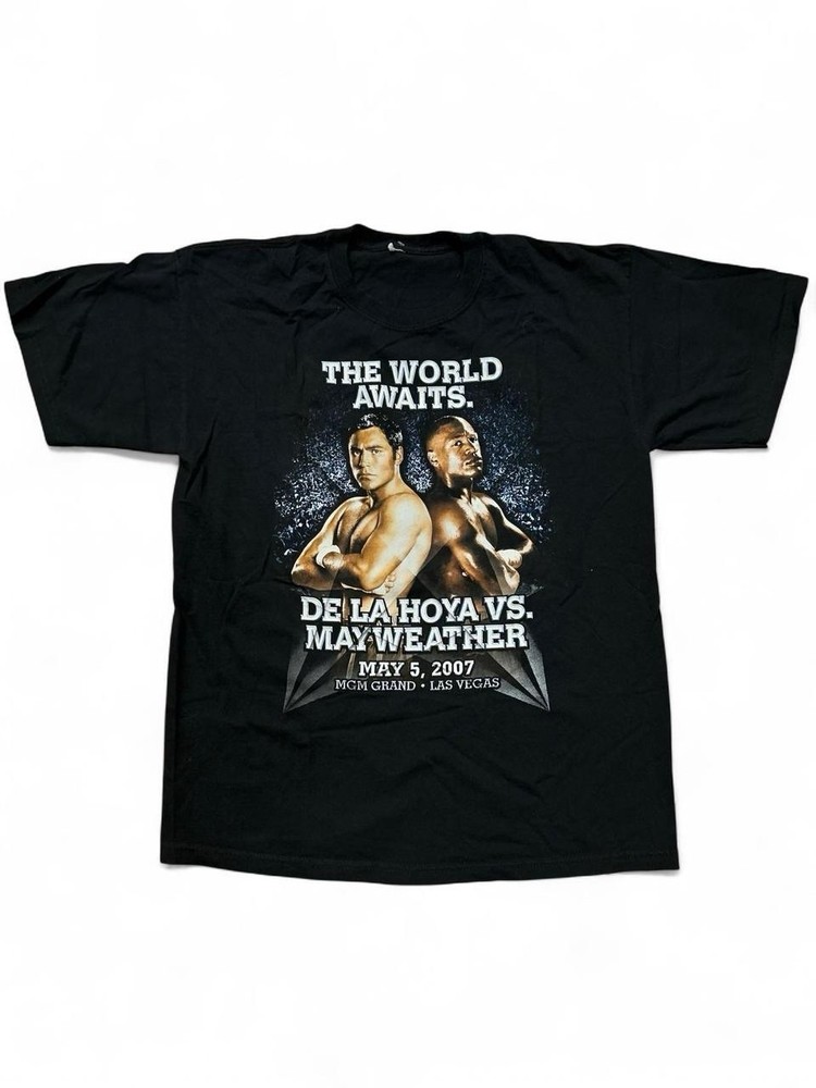 2007 Mayweather vs De La Hoya T-Shirt Large The World Awaits MGM Vintage Y2K