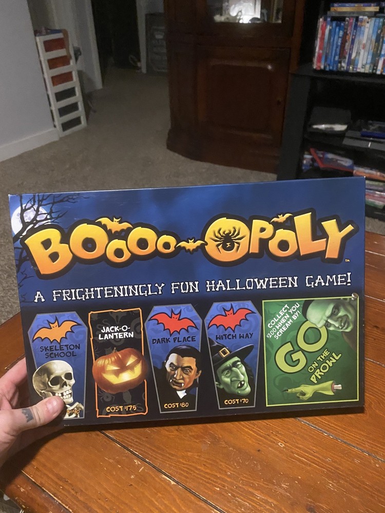 Boo Opoly Monopoly Board Game Family Fun Spooky Halloween  Games Night Sealed