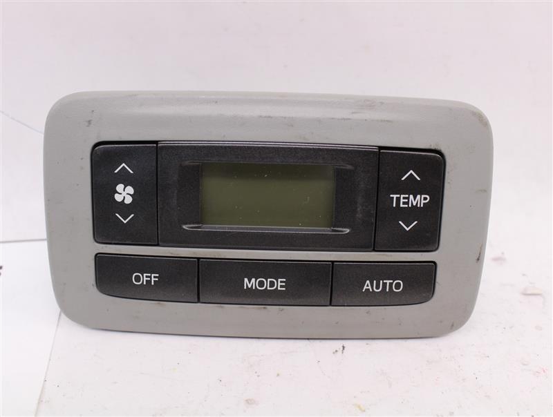 2014 Toyota Sienna Rear A/C Selector Switch for Automatic Temperature Control