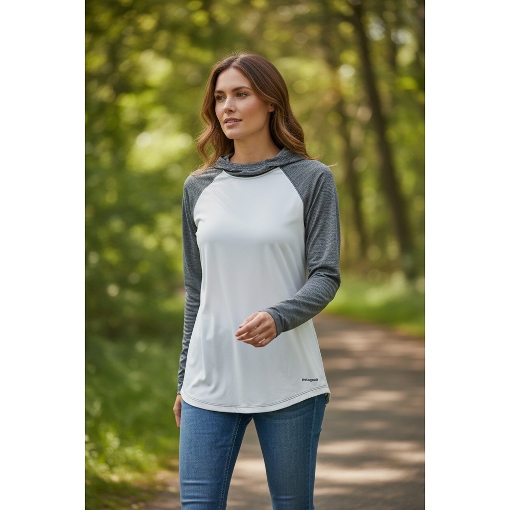 Patagonia Capilene Cool Daily Sun Hoodie Womens Large Grey White 50+ UPF Shirt