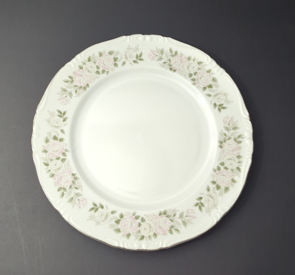 Sheffield Fine China Classic 501 Japan Dinner Plate 10 1/4