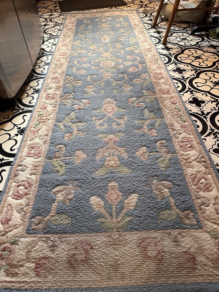 Majestic Heritage Hand Knotted Wool Runner 2.6x8 Triana Light Blue