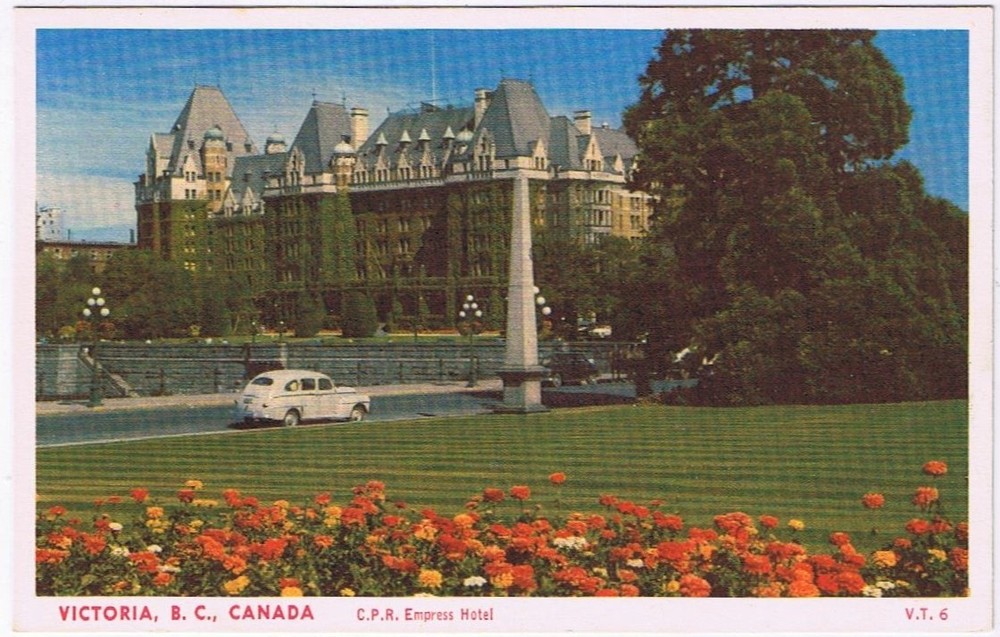 Postcard Canadian Pacific Raioway CPR Empress Hotel Victoria British Columbia BC