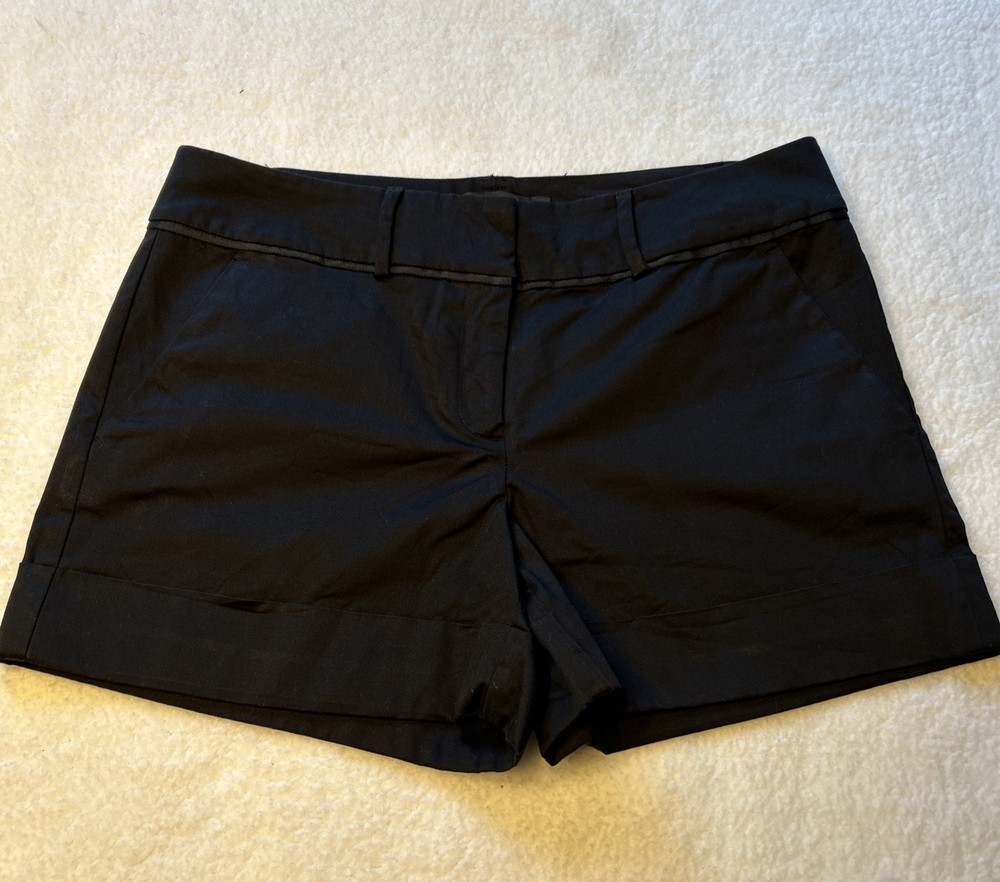 7th Avenue Design Studio Shorts Sz 6 Black Cuffed Stretch Mid Rise   4” Inseam
