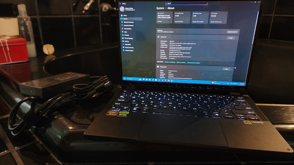 ASUS ProArt PX13 2-in-1 AI9 RTX4050, Cracked Screen & Glitchy Touch Capabilities