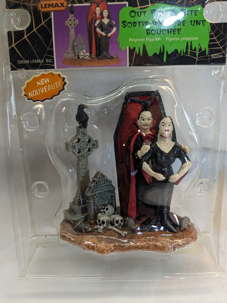 Lemax Spooky Town Out For A Bite Halloween Village Accessory #62204