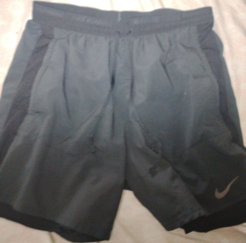 Nike Dri-FIT Quick Dry Elastic Waist Men's Black Athletic Shorts Size S