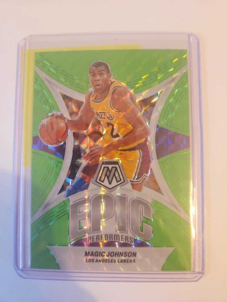 2023-24 Panini Mosaic - Epic Performers Magic Johnson #16 Green fluorescent /10
