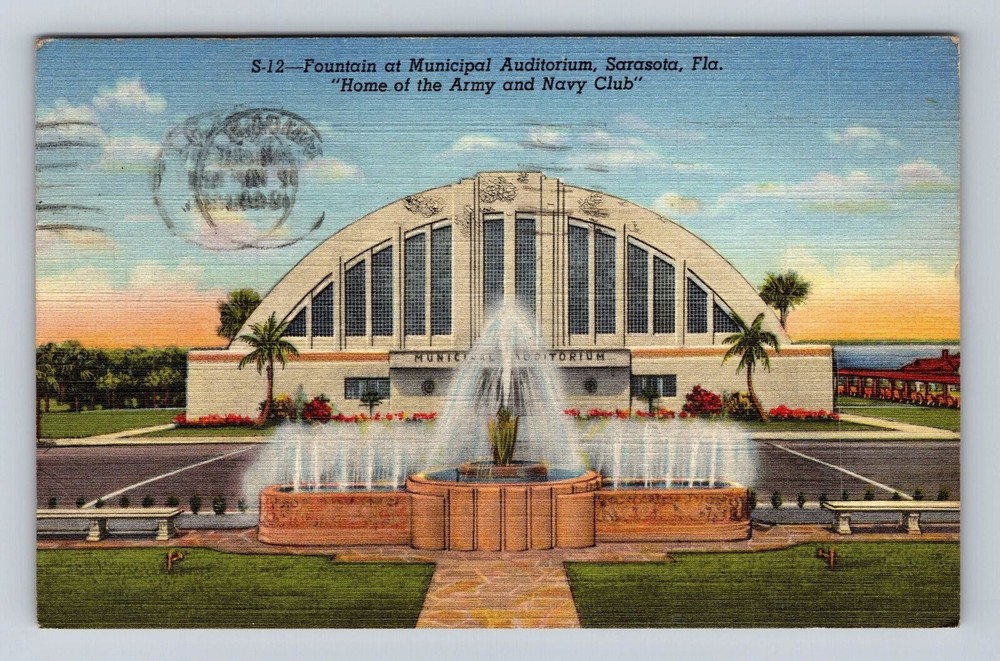 Sarasota FL-Florida, Municipal Auditorium Fountain, Vintage c1944 Postcard