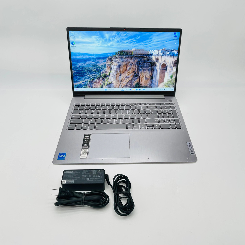 Lenovo IdeaPad 3 15IAU7 15.6