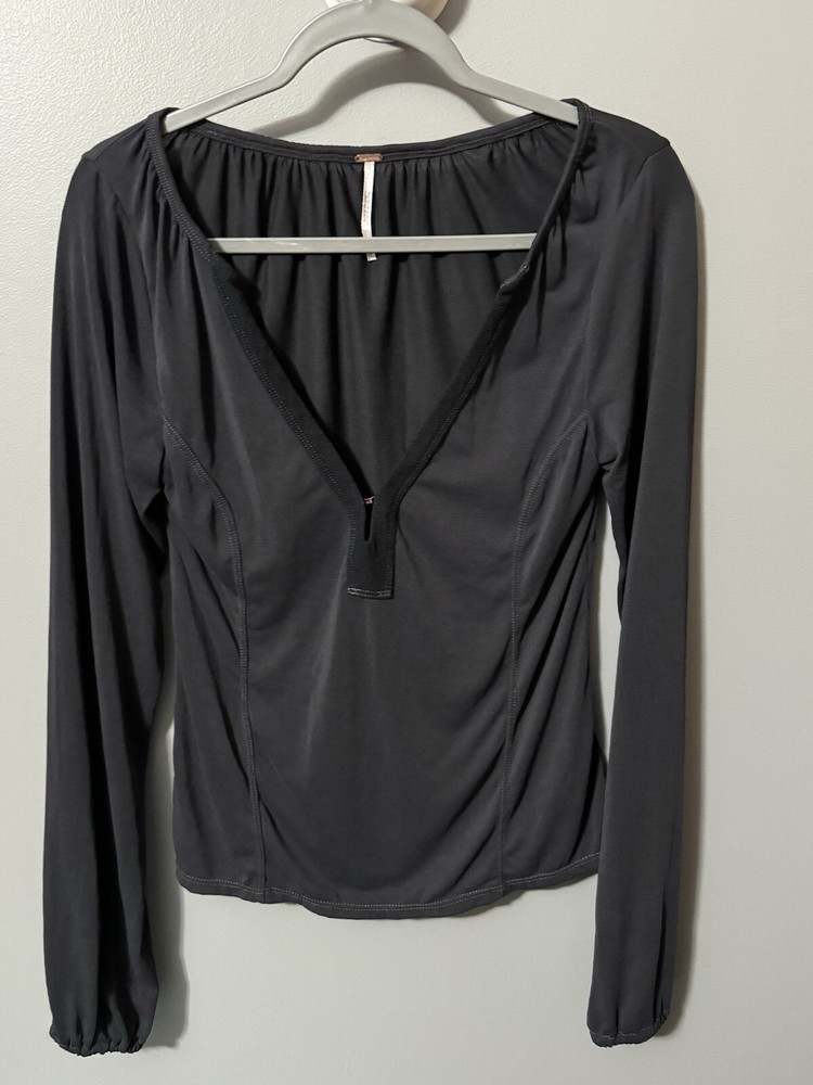 Free People Top Medium Black Long Sleeve V-Neck