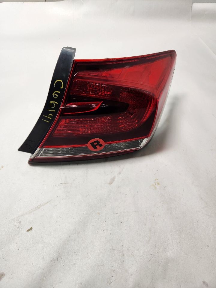 Used Right Tail Light Assembly fits: 2014 Honda Civic Sdn 1.8L quarter panel mou