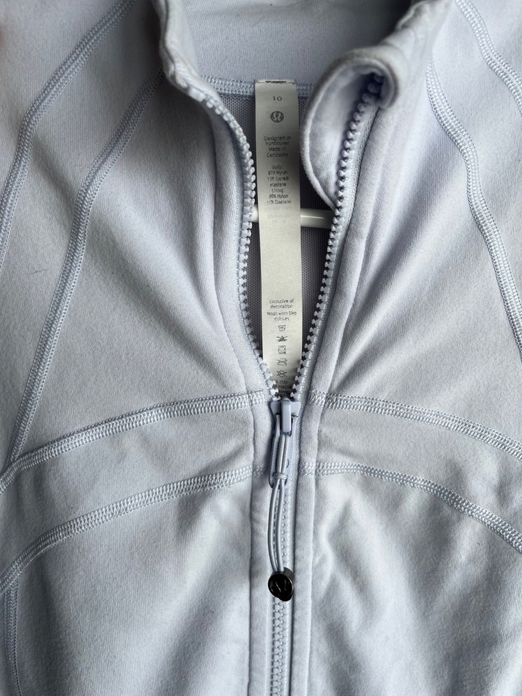 Lululemon Define Jacket Light Icy Blue Size 10 Zip Pockets