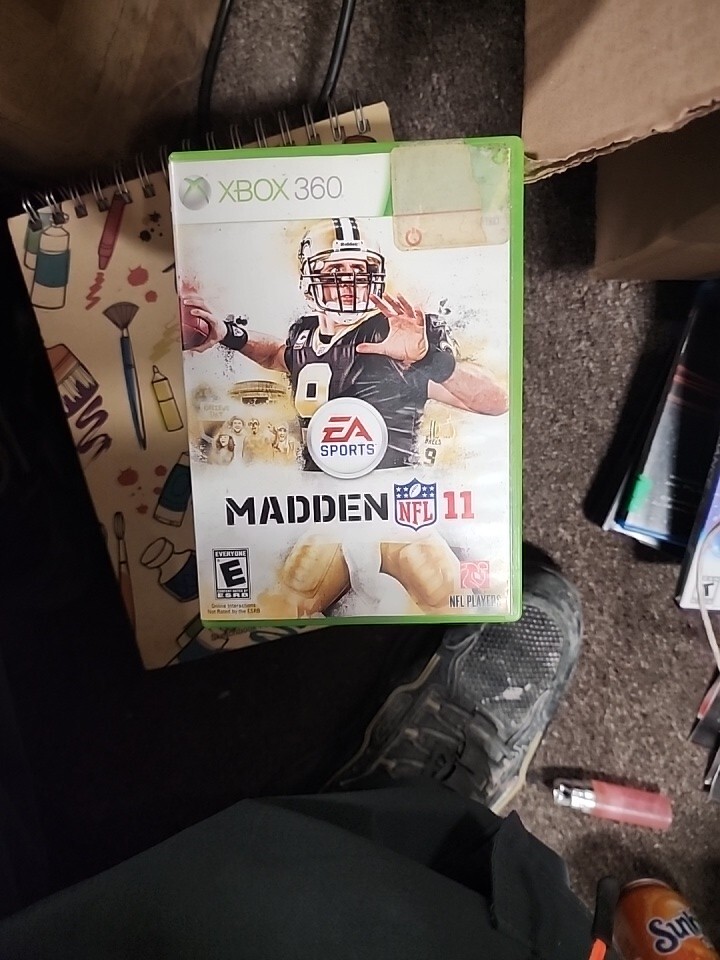 Madden NFL 11 (Microsoft Xbox 360, 2010)