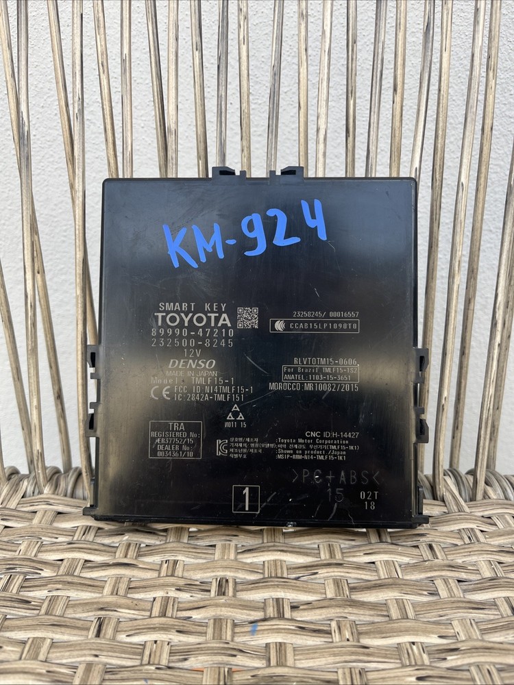 2016-2018 Toyota Prius Smart Key Control Module OEM 89990-47211