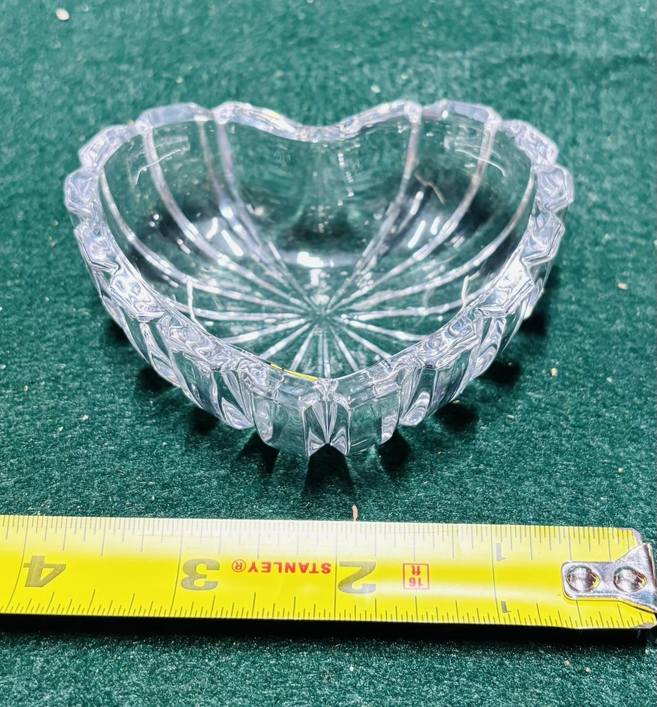 Mikasa Heart Shaped Dish Clear Ribbed Glass 3.5