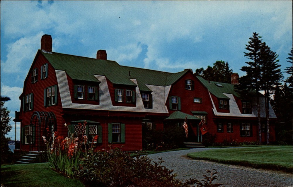 FDR Cottage ~ Campobello Island New Brunswick Canada ~ 1970s vintage postcard