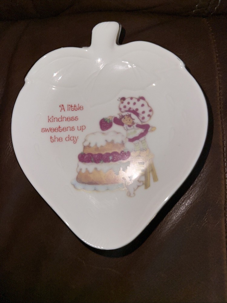 Vintage Strawberry Shortcake Porcelain Trinket Dish Designers Collection