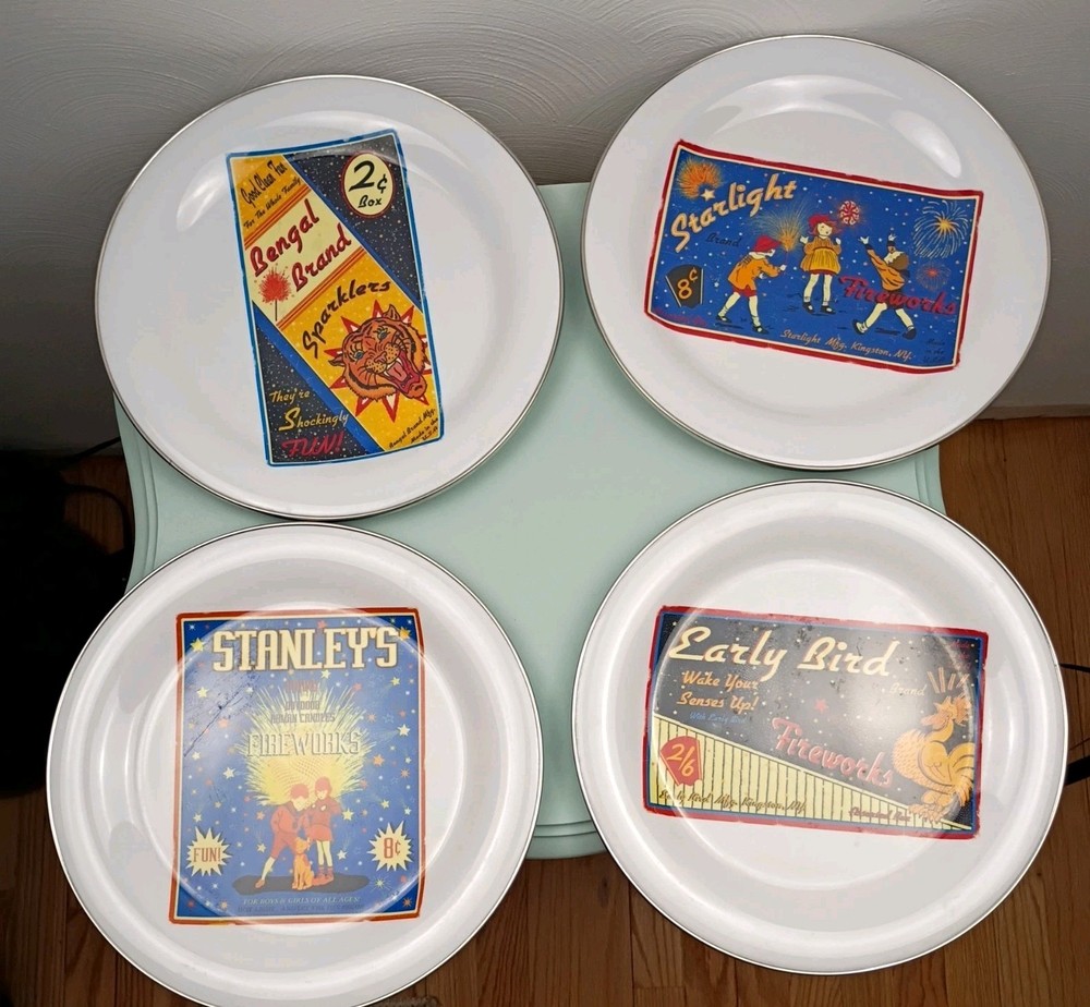 Set of 4 Pottery Barn 4th of July Melamine Plates Sparklers Fireworks Patriotic