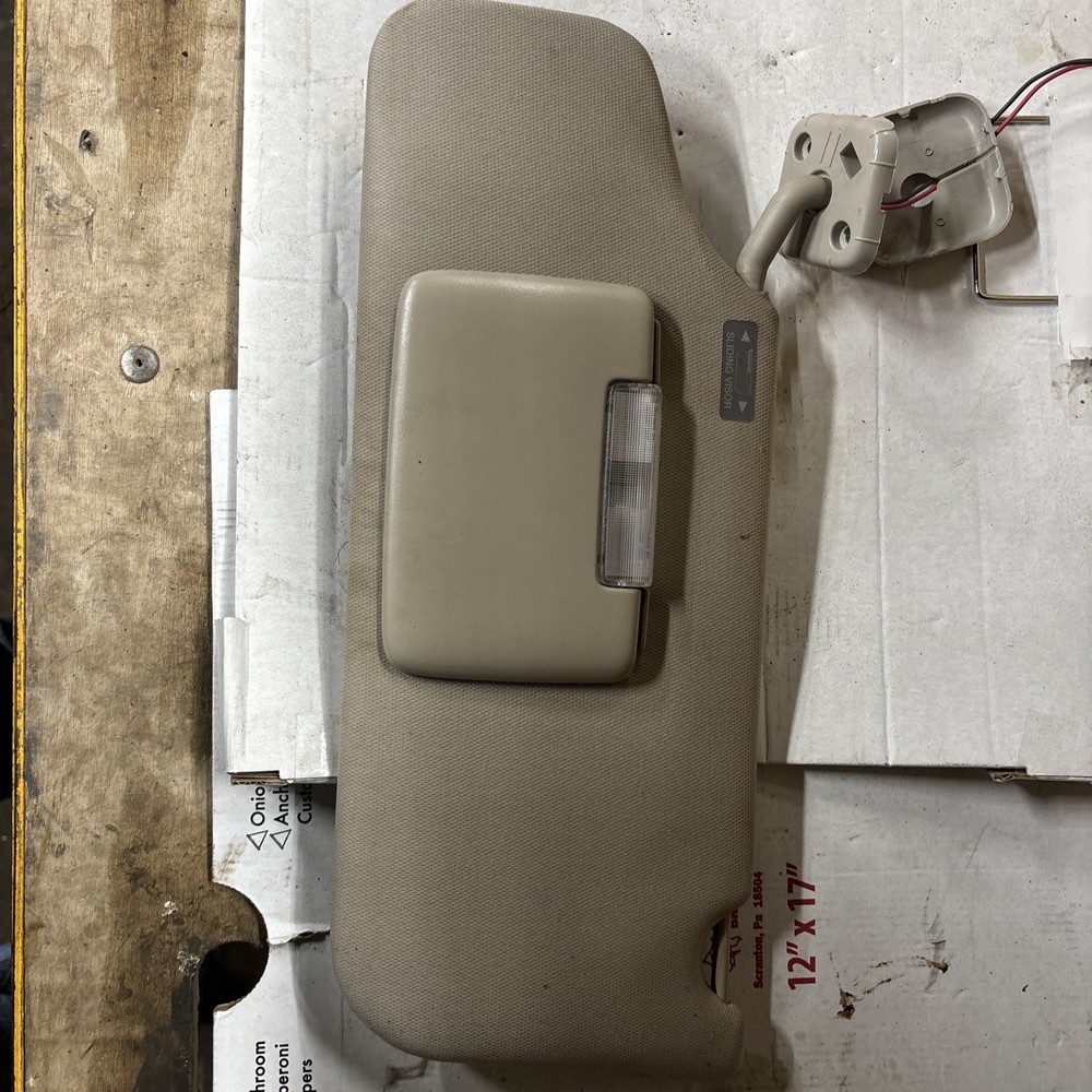 2011-2014 Ford Edge Driver Left Sun Visor with Light OEM Replacement