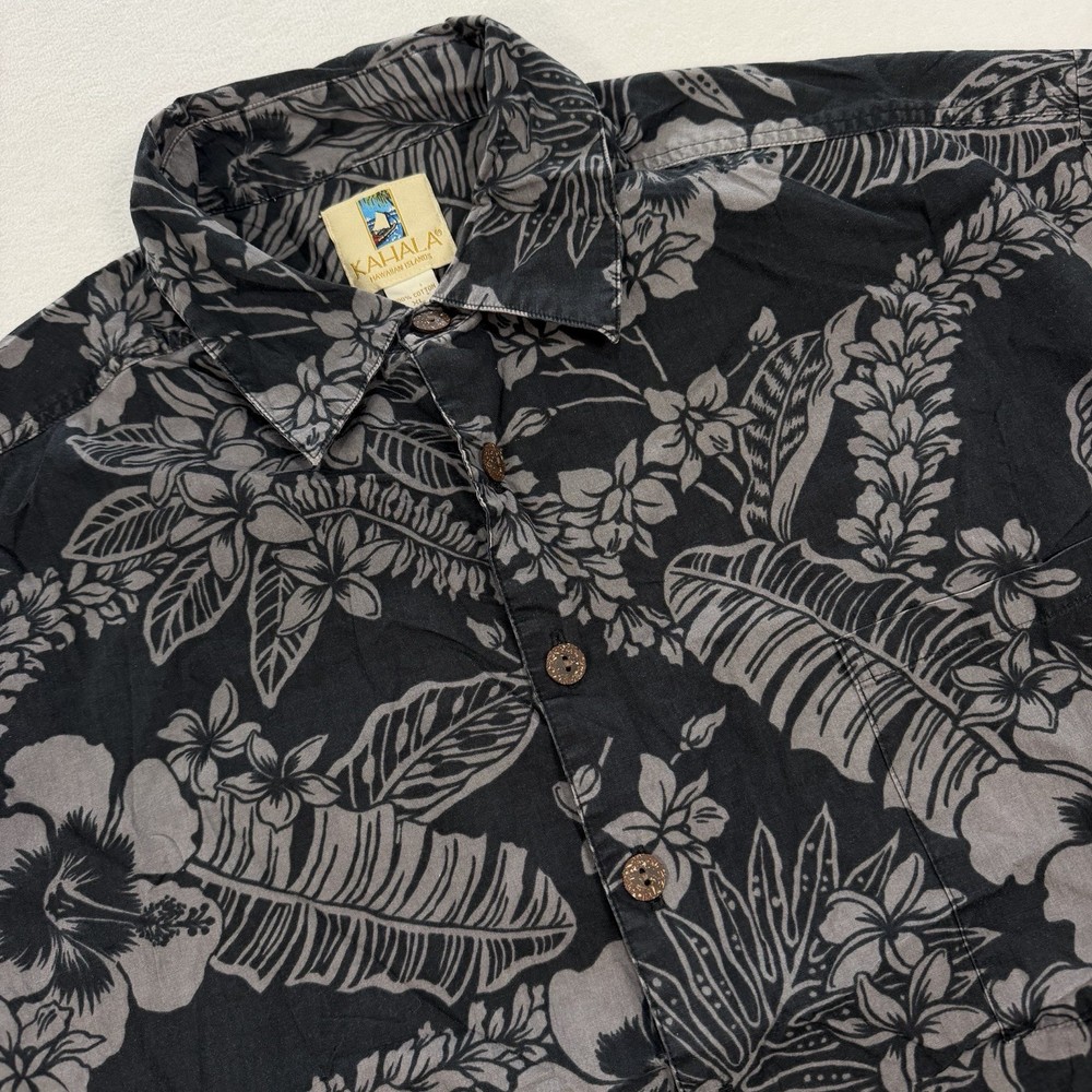 Kahala Men’s XL Black Gray Floral Hawaiian Islands Short Sleeve Button Up Shirt