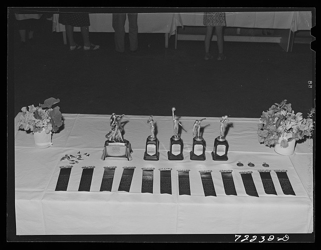 Photo:Yuma Arizona 1942 FSA Farm Workers Field Day Medals Ribbons