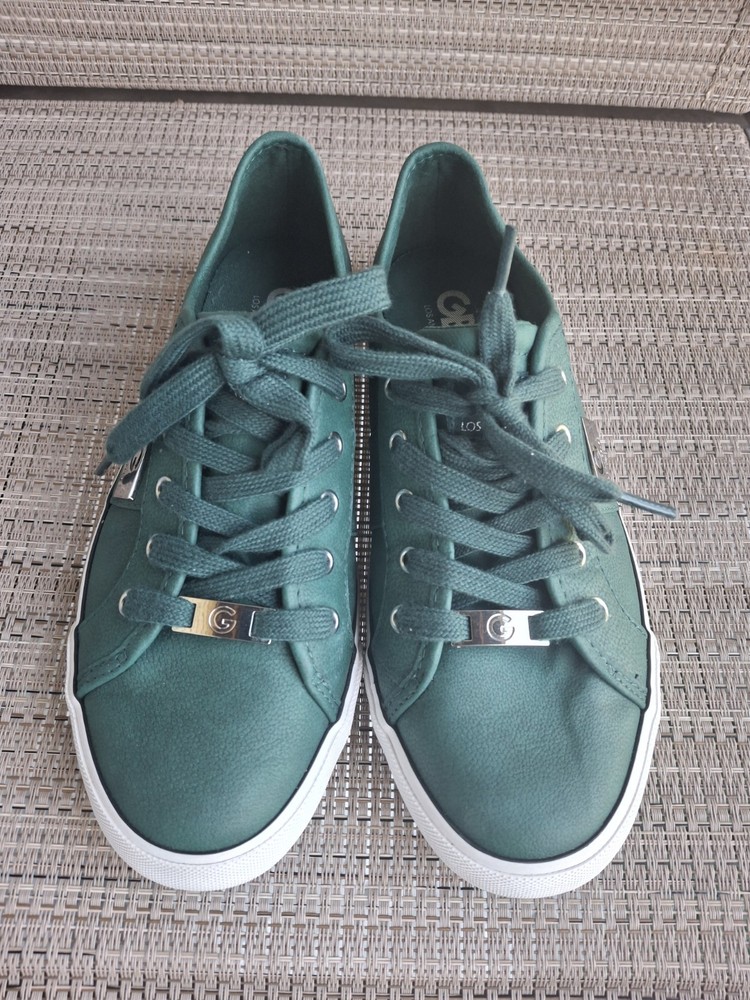 GUESS Los Angeles Women's Sneakers  Green Size 8.5
