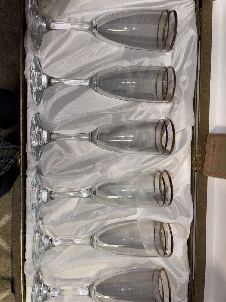 Lavorato A Mano Champagne Flutes in Original Case Gold Trim New Years Holidays