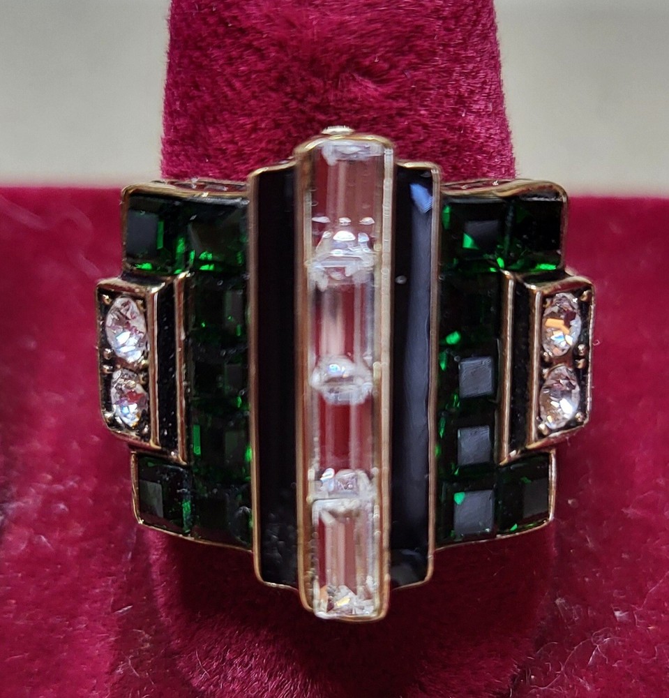Heidi Daus Emerald Cut  Swarovski Crystals  Ring Size 8.5 Stunning Piece