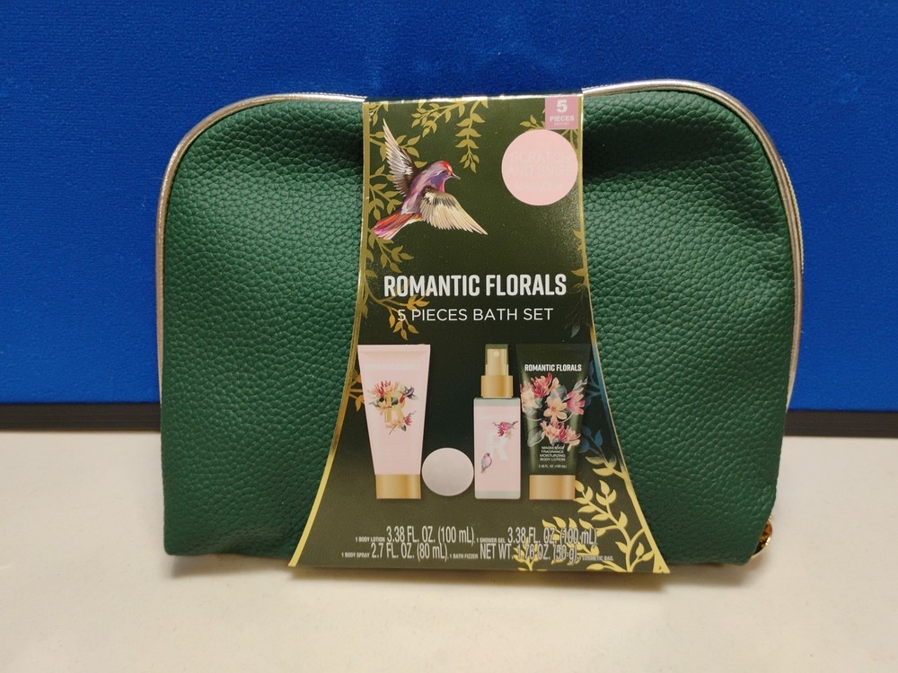 Romantic Florals Magnolia 5-Piece Bath Set with Lotion Shower Gel Body Spray and Green Bag