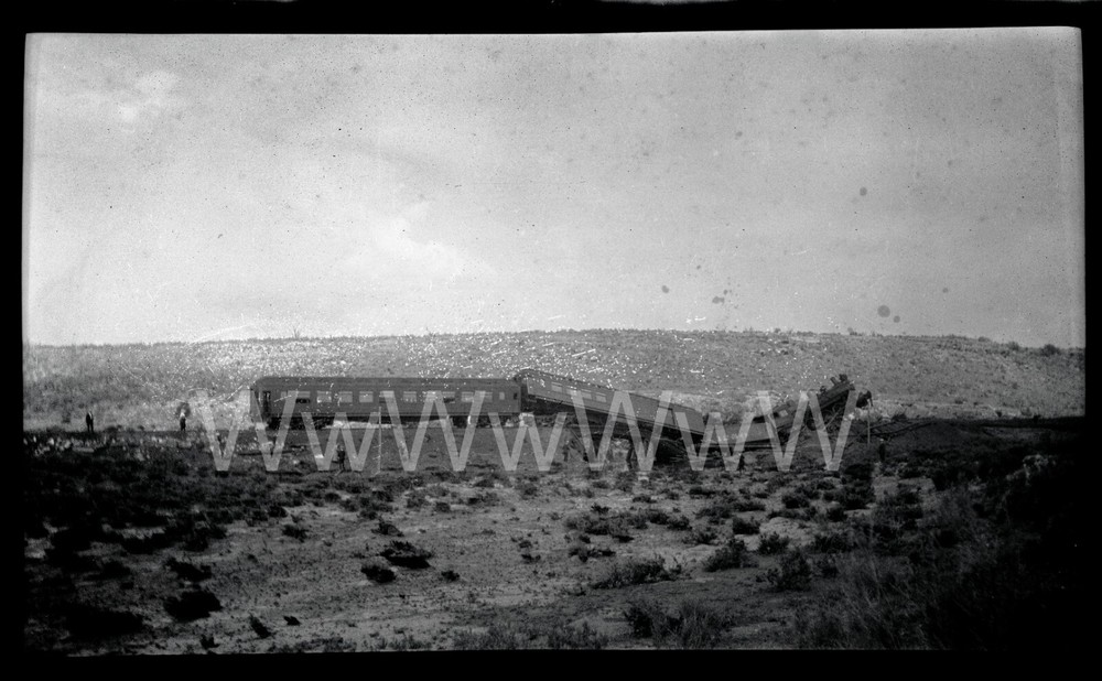 '30s Train Wreck Yellowstone National Park Rocky Mtns NYC Old Photo Negative D18