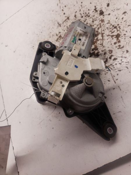Rear Rear Wiper Motor VIN J 1st Digit Japan Built Fits 2008-2015 ROGUE OEM