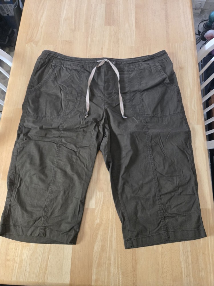 Lee Relaxed Fit Mid Rise Cargo Shorts Size 18 Medium
