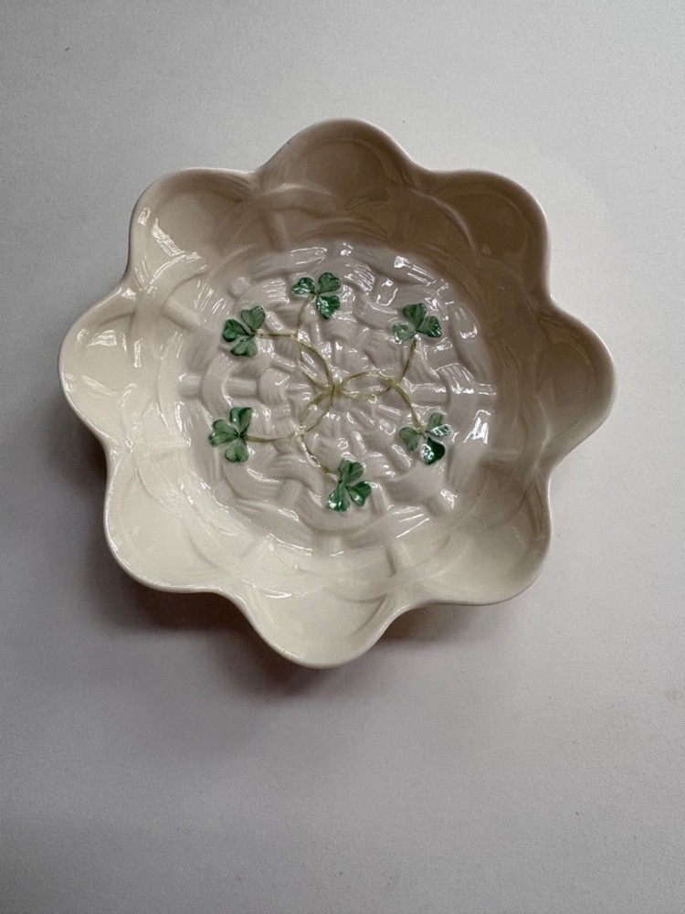 Belleek Ireland Scalloped Sweet Candy Trinket Dish Green Shamrocks Gently Used