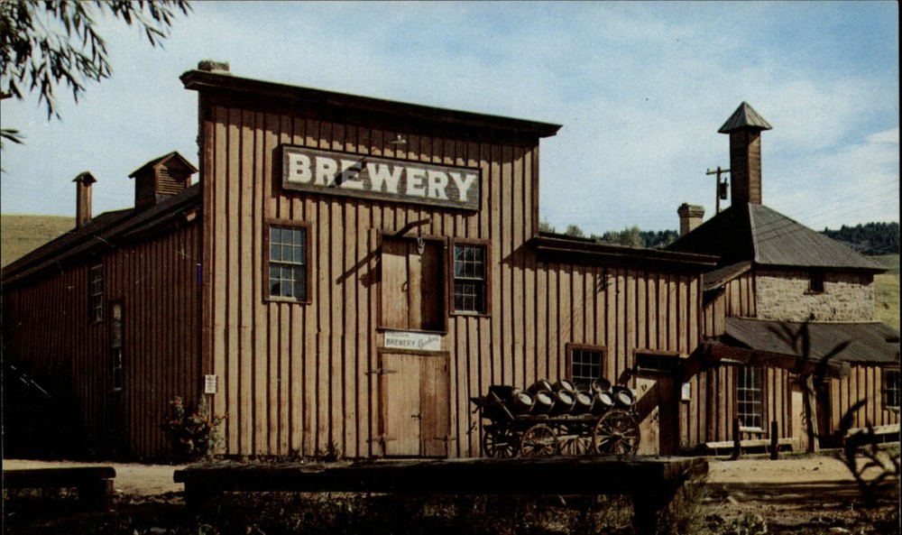 Virginia City Montana ~ Gilbert Brewery ~ beer barrels ~ wagon ~ postcard sku977