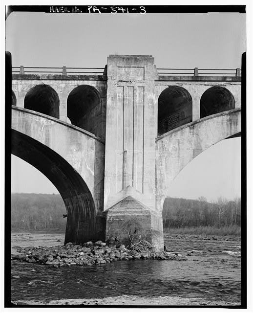 3. ELEVATION OF TYPICAL PIER OF VIADUCT, FROM SOUTH. - Delaware, Lackawanna