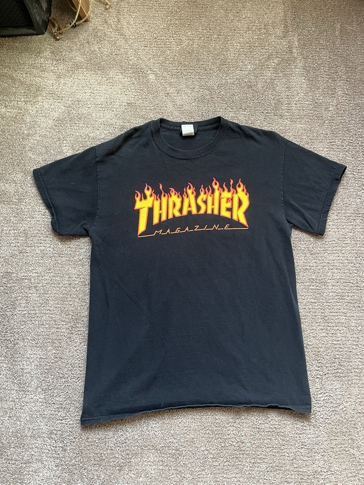 VTG 00’s Thrasher Magazine Faded Black Logo Tee