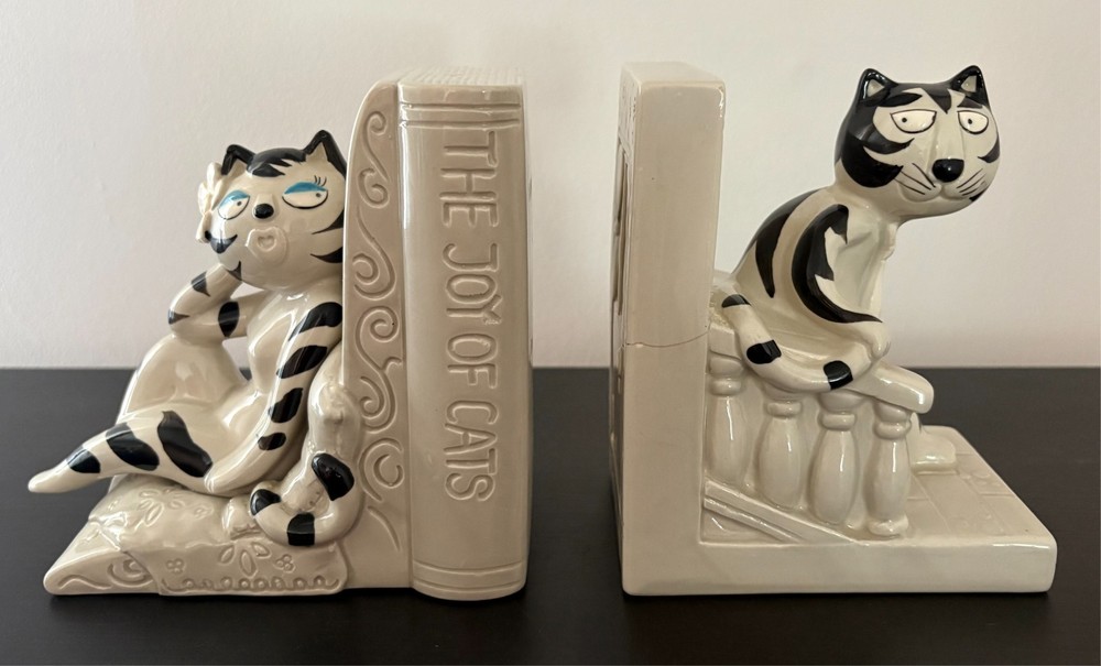 Vintage Takahashi Cats Ceramic Bookends Male & Female Posing 