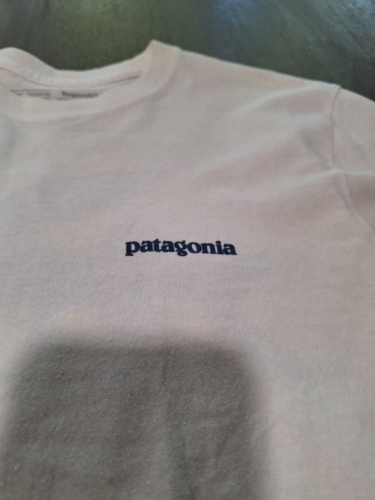 PATAGONIA WORN WEAR LONG SLEEVE TSHIRT MENS SMALL COTTON POLYESTER BLEND b