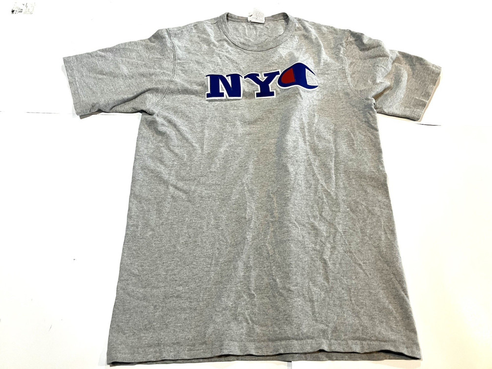 Vintage 90’s Champion Men’s Large NYC logo  T-Shirt New York City