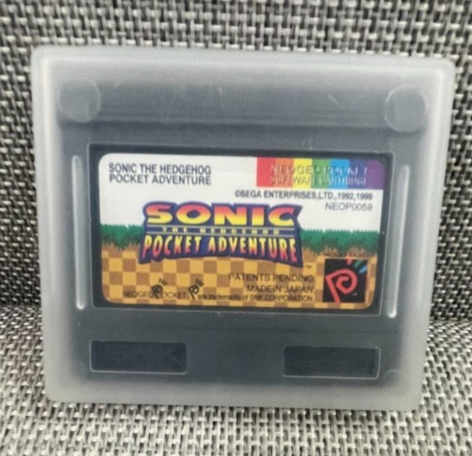 Sonic the Hedgehog Pocket Adventure (NeoGeo Pocket Color, 1999) Game and case