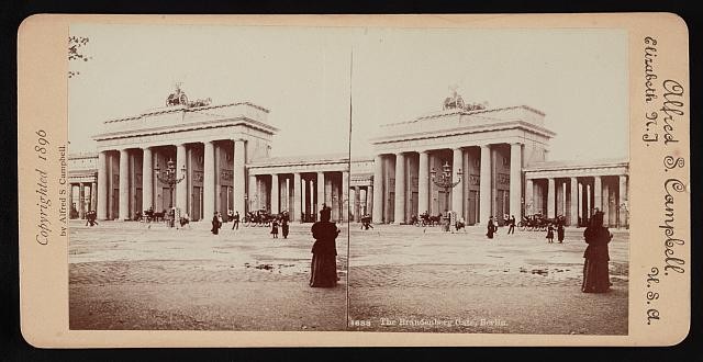 Photo:The Brandenburg Gate, Berlin