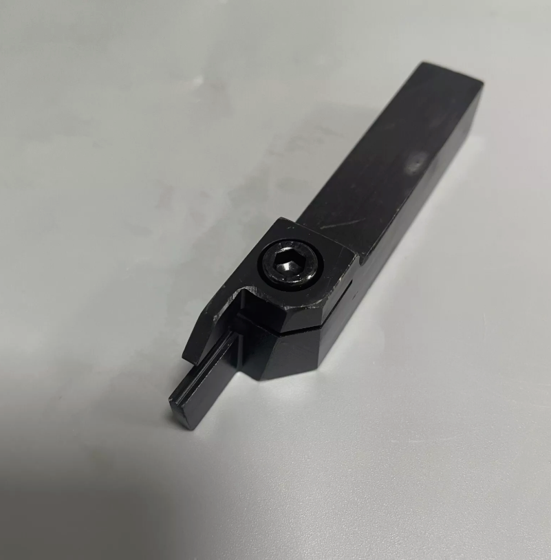 MGEHL1616-4 16x100mm External Grooving Cut-Off Tool Holder For MGMN400-M