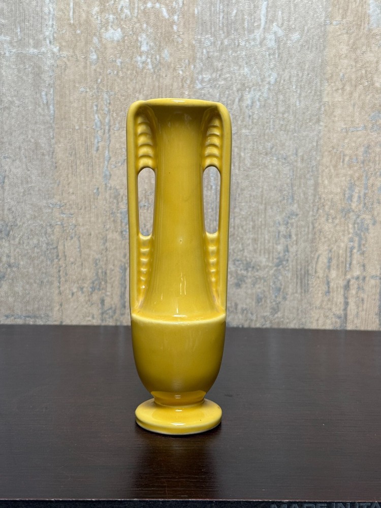 Vintage Shawnee Pottery Double Handle Yellow Bug Vase 8