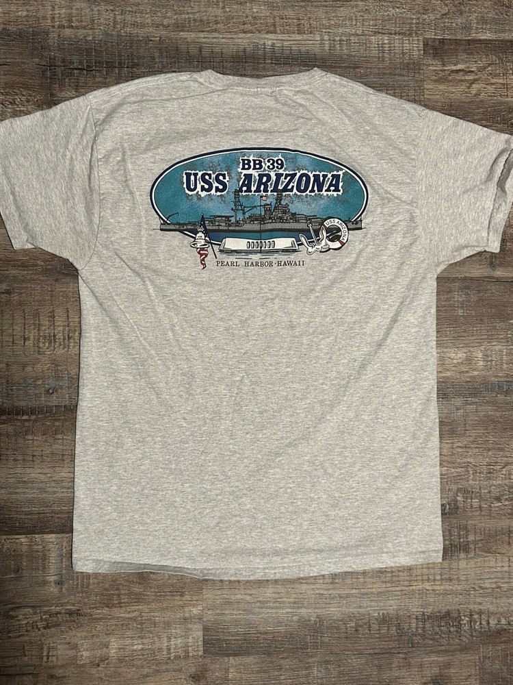 USS Arizona Pearl Harbor Hawaii Vintage Short Sleeve T-Shirt Men's Medium