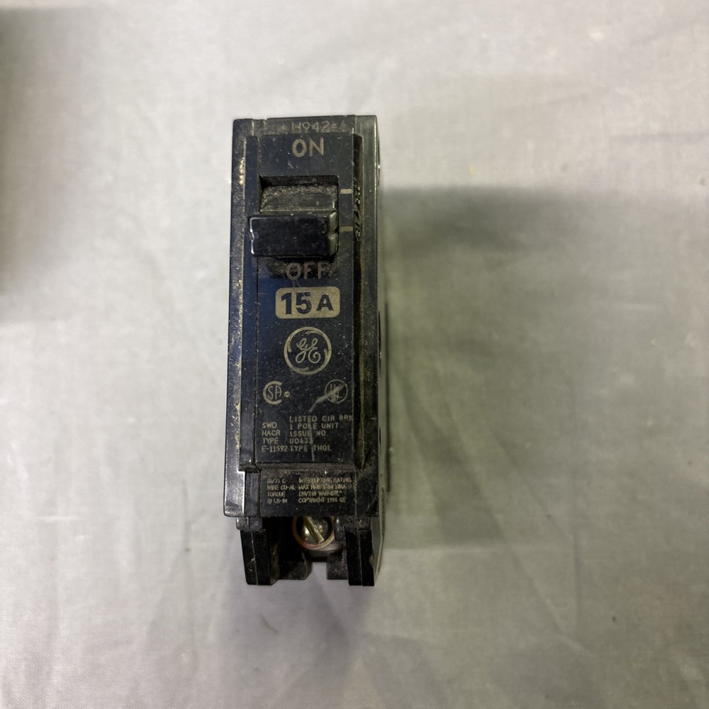 GE THQL1115 15 amp 1 pole circuit breaker. qty of 3